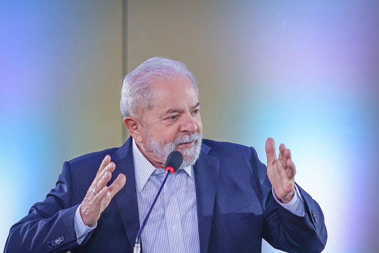 O Bolsa Família foi fundado em 2003, durante o primeiro mandato de Luís Inácio Lula da Silva (PT).